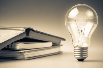 今天分享一些生活小常识英语